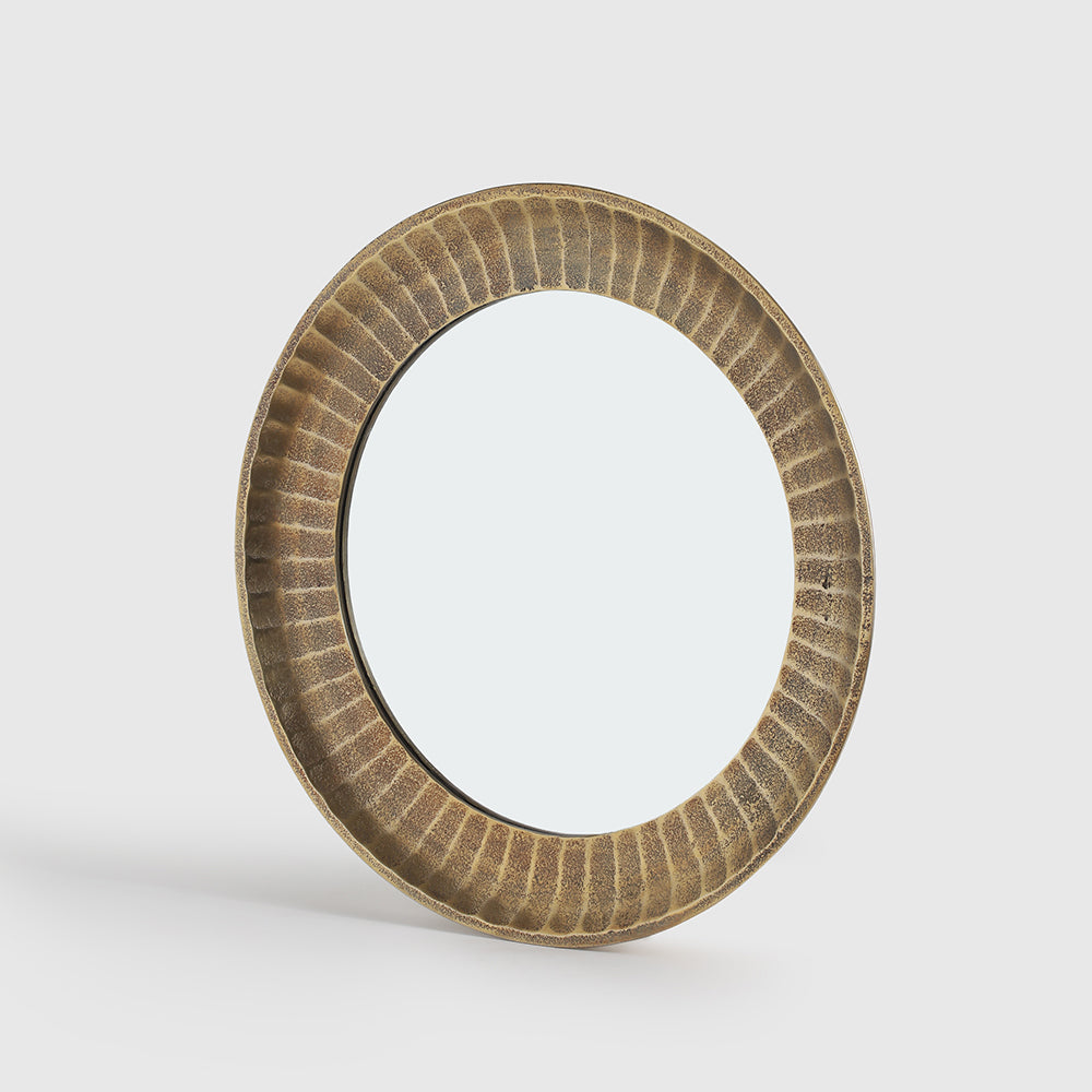 Platea Mirror - High-Quality Glass with Clear Reflection