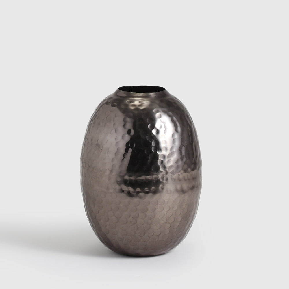 Oronda Vase – Elegant Decorative Centerpiece