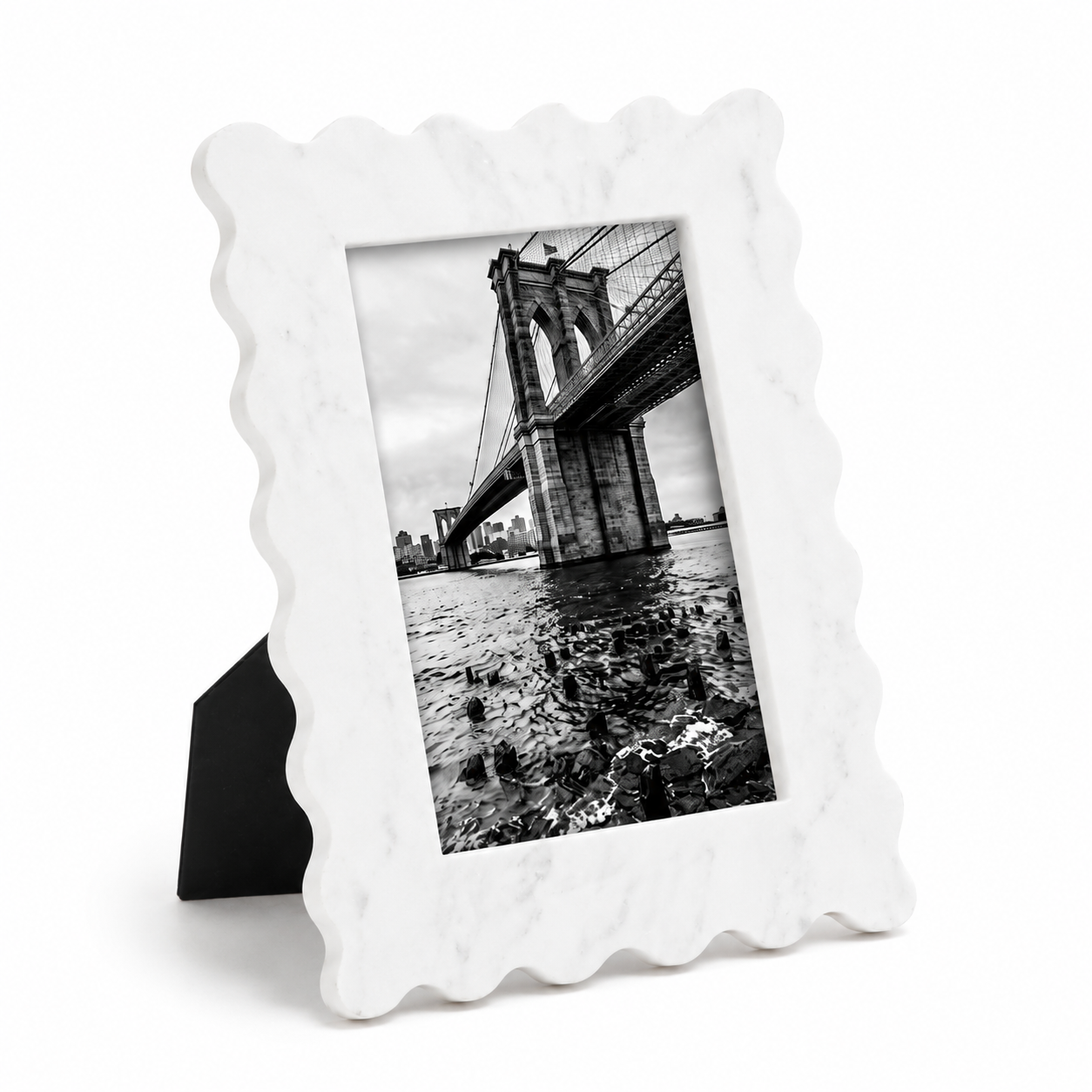 White Marble Scalloped Photo Frame
