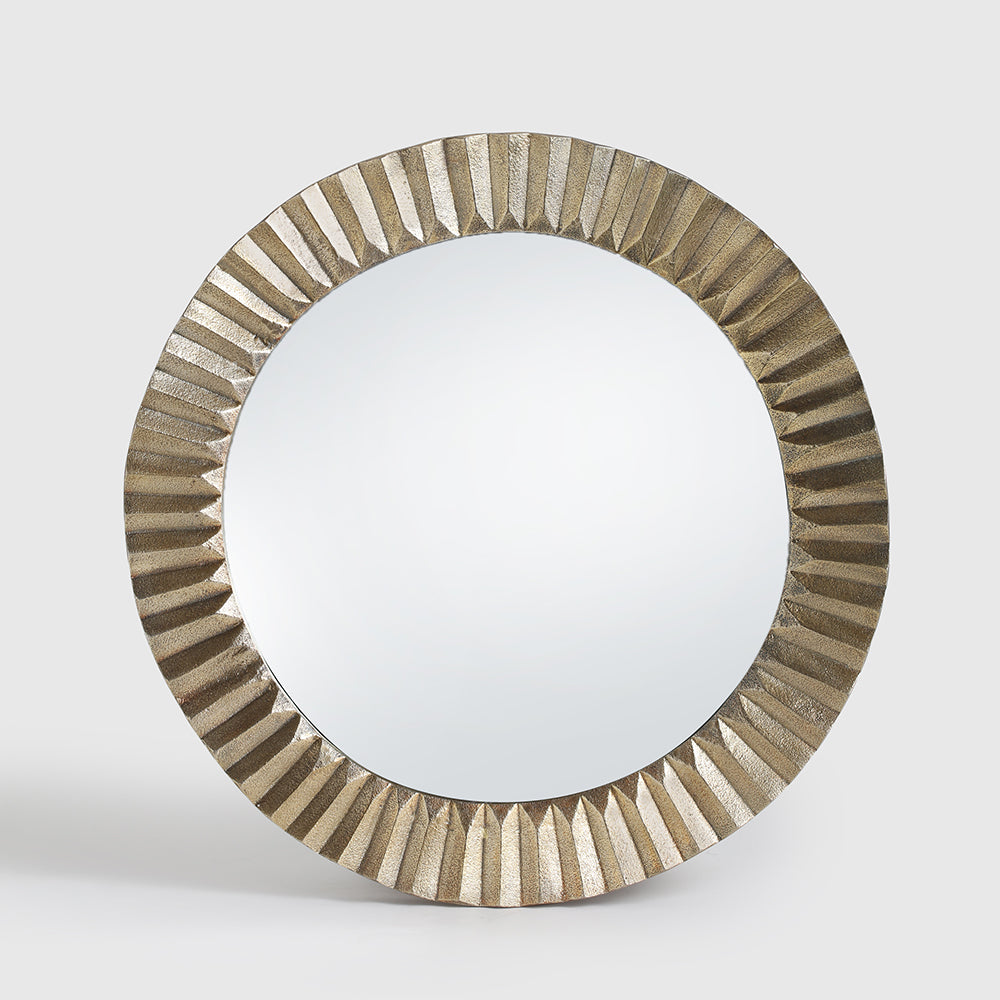 Belatrix Mirror - High-Quality Glass with Clear Reflection